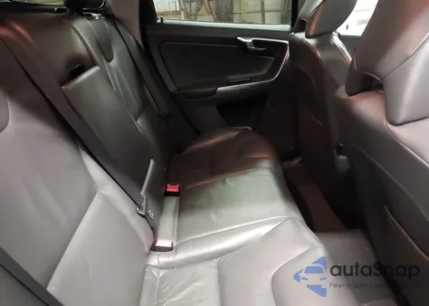 2014 Volvo Xc60 3.2 from USA, damaged, VIN YV4940DZ2E2515191